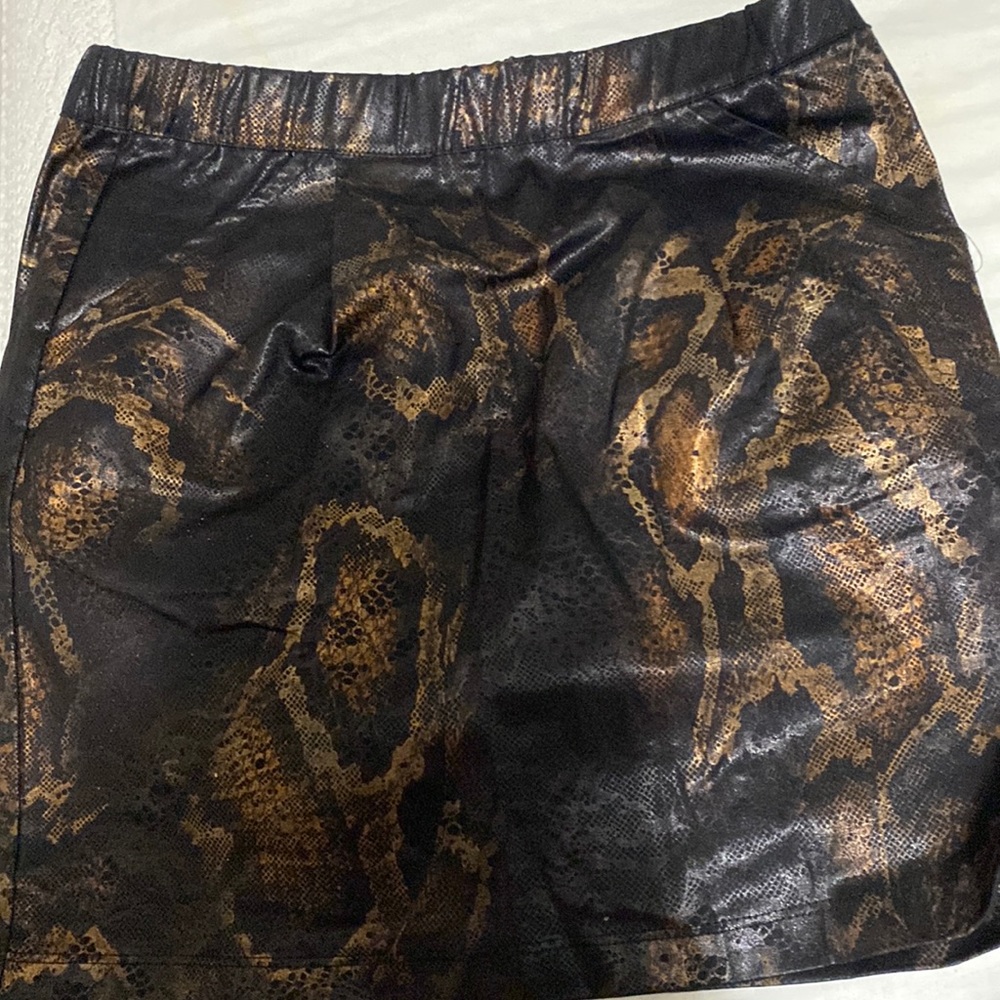 Metallic skirt